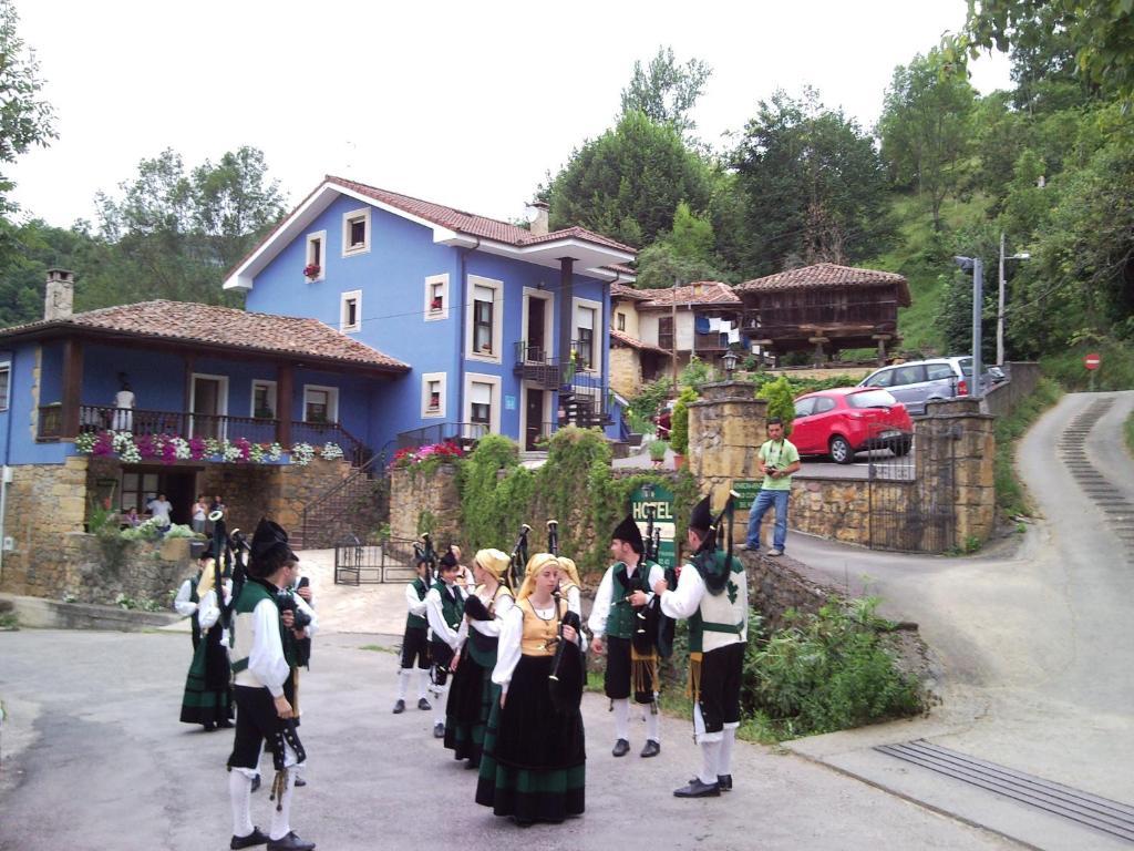 فندق La Casona De Cardes Onís المظهر الخارجي الصورة